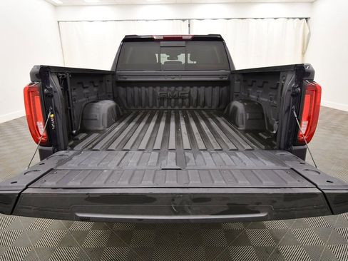 Used 2023 GMC Sierra 1500 SLT w/ SLT Premium Plus Package AWD/4WD image 7