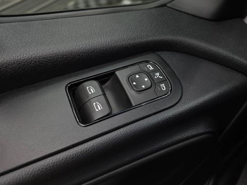 Used 2022 Mercedes-Benz Sprinter 2500 image 26