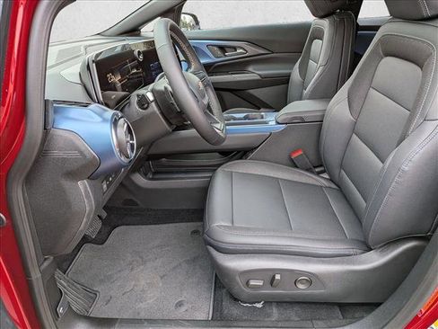 New 2026 Chevrolet Equinox EV LT image 15