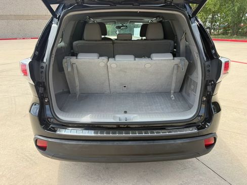 Used 2016 Toyota Highlander XLE w/ Protection Package #3 AWD/4WD image 5