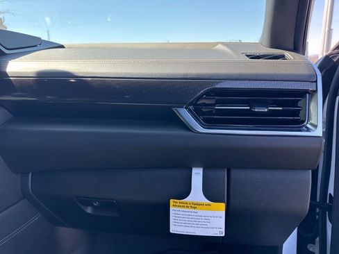 New 2026 GMC Yukon Elevation image 26