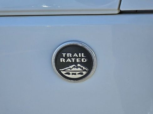 Used 2013 Jeep Wrangler Sahara image 12