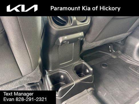 Used 2022 Jeep Wrangler Unlimited Sport AWD/4WD image 15