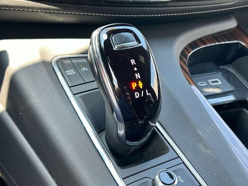 Certified 2023 Cadillac Escalade ESV Premium Luxury AWD/4WD image 43