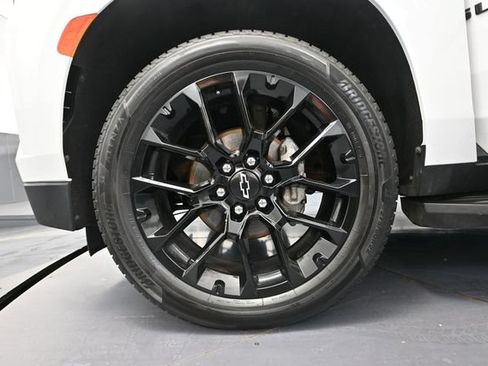 Used 2022 Chevrolet Suburban RST w/ Luxury Package AWD/4WD image 20