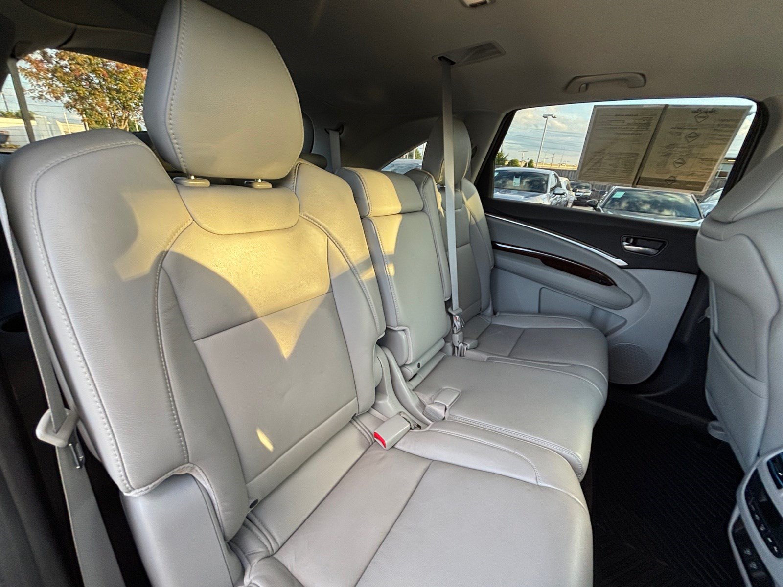 Used 2018 Acura MDX FWD image 19