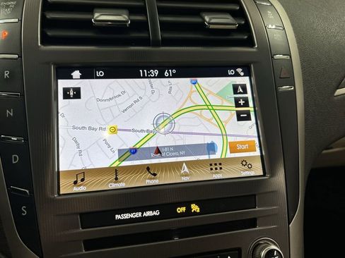 Used 2019 Lincoln MKZ Reserve w/ Reserve Plus Package AWD/4WD image 16