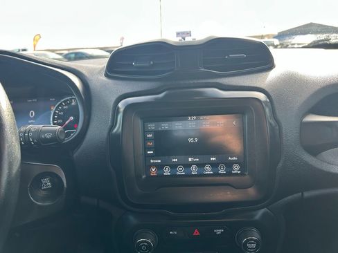 Used 2020 Jeep Renegade Trailhawk w/ Cold Weather Group image 15