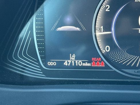 Used 2021 Lexus UX 200 w/ Accessory Package (Z2) image 25