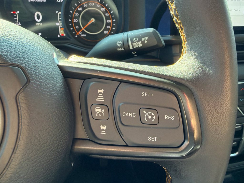 Used 2024 Jeep Gladiator Sport AWD/4WD image 18
