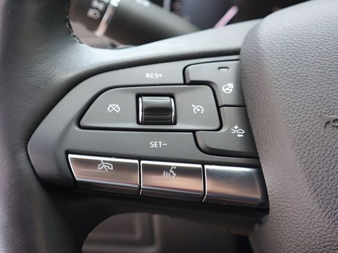 Used 2023 Cadillac XT4 Premium Luxury image 23