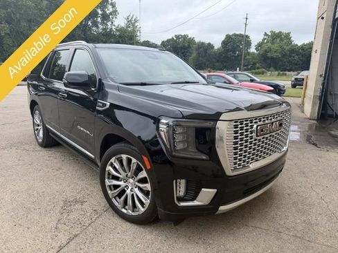 Used 2023 GMC Yukon Denali w/ LPO, Floor Liner Package AWD/4WD image 3