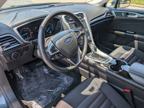 Used 2015 Ford Fusion SE w/ Equipment Group 201A FWD image 15