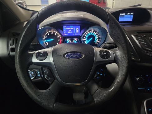 Used 2013 Ford Escape SE w/ Class II Trailer Tow Pkg image 22