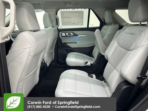 New 2026 Ford Explorer Platinum image 44