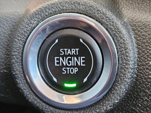 Used 2022 Chevrolet TrailBlazer LT w/ Convenience Package image 11