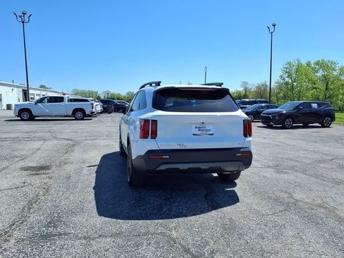 Used 2023 Kia Sorento S w/ Panoramic Sunroof Package AWD/4WD image 30