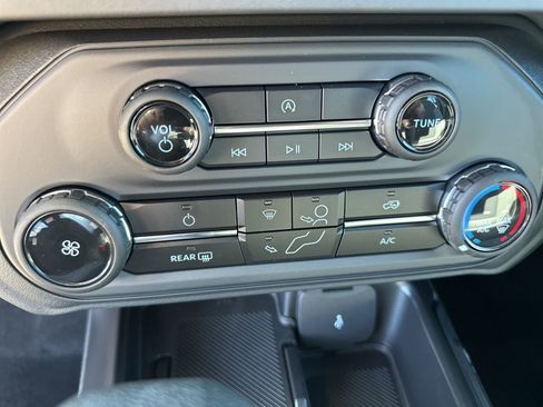 New 2025 Ford Bronco 4-Door w/ Sasquatch Package image 19