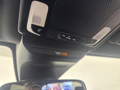 Certified 2023 Honda HR-V Sport image 35