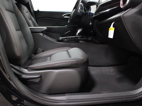 New 2026 Chevrolet Trax RS w/ Sunroof Package FWD image 25