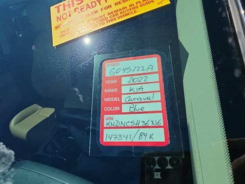 Used 2022 Kia Carnival EX FWD image 10