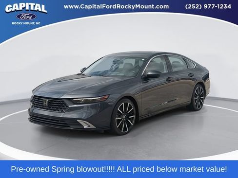 Used 2023 Honda Accord Touring image 1