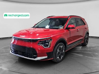 Used 2023 Kia Niro Wave w/ Wave Preserve Package