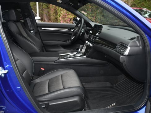 Used 2022 Honda Accord Sport image 19