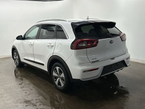 Used 2017 Kia Niro LX image 30