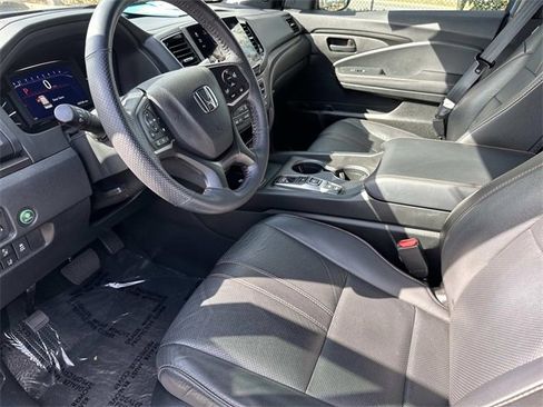 Certified 2024 Honda Passport TrailSport image 23