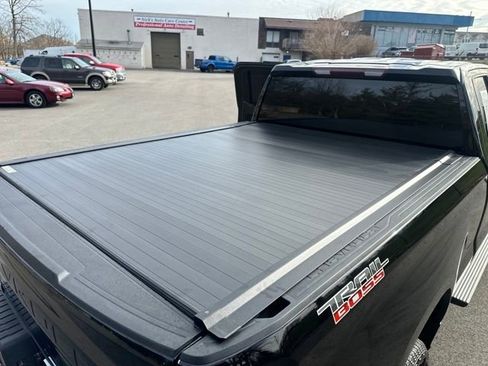 Used 2019 Chevrolet Silverado 1500 Custom Trail Boss image 29