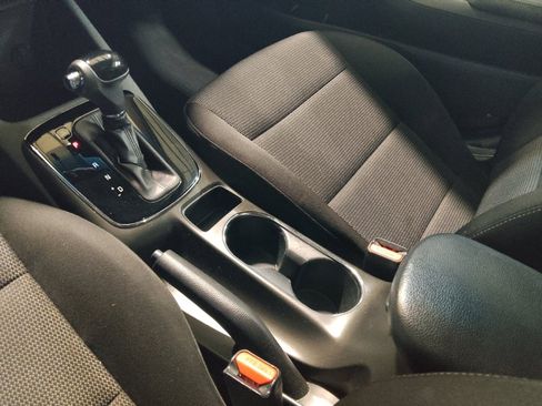 Used 2018 Kia Forte LX w/ LX Rear Camera Package image 26