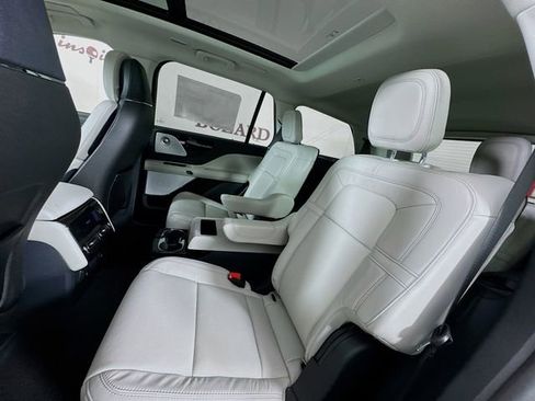 New 2026 Lincoln Aviator Reserve w/ Luxury Package image 26