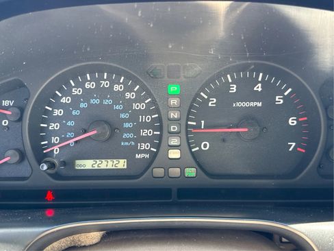 Used 2000 Toyota Land Cruiser image 17