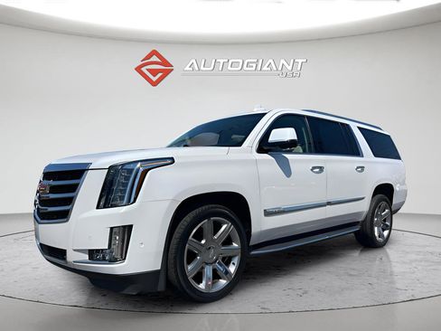Used 2020 Cadillac Escalade ESV Premium Luxury AWD/4WD image 14