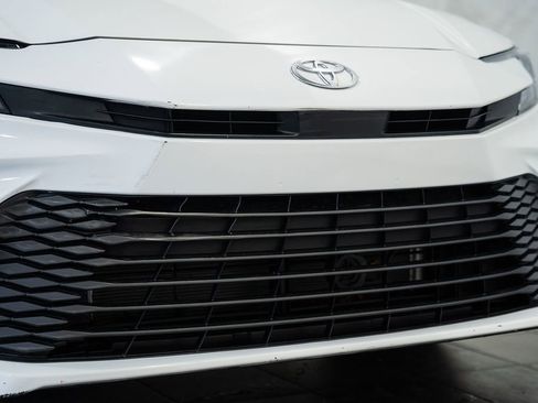 Used 2025 Toyota Camry LE image 8