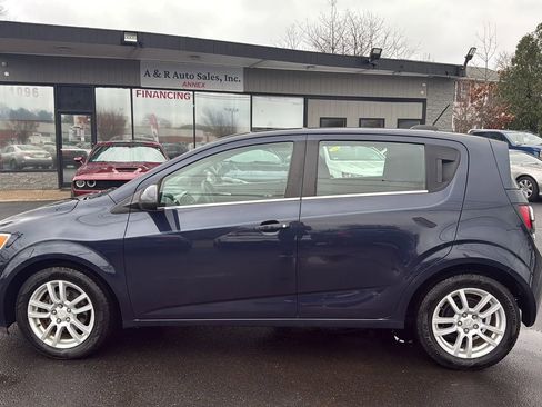 Used 2016 Chevrolet Sonic LT w/ Fun and Sun Package image 4