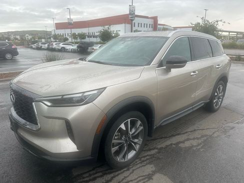 Certified 2023 INFINITI QX60 Luxe w/ Cargo Package image 2