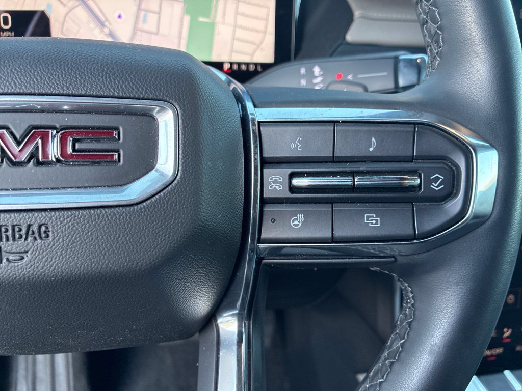 Used 2024 GMC Acadia Elevation w/ Luxury Package FWD image 24