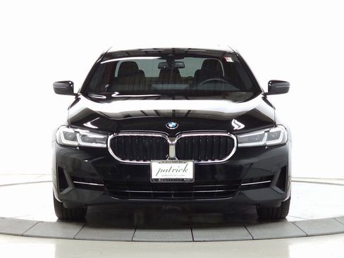 Used 2023 BMW 530i xDrive w/ Convenience Package image 2