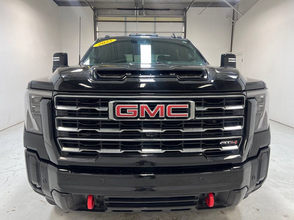 Used 2025 GMC Sierra 2500 AT4 w/ Technology Package AWD/4WD image 13