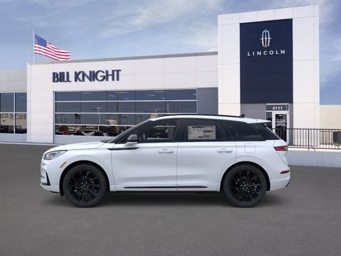 New 2026 Lincoln Corsair Premiere image 3