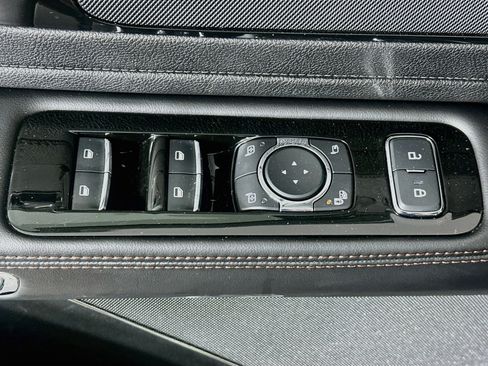 Used 2024 Lincoln Aviator Reserve w/ Equipment Group 201A AWD/4WD image 15