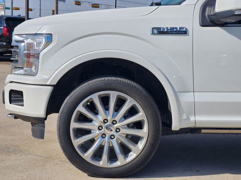 Used 2020 Ford F150 Limited w/ Trailer Tow Package image 9