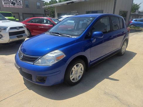 Used 2011 Nissan Versa 1.8 S w/ PWR Plus Pkg FWD image 3