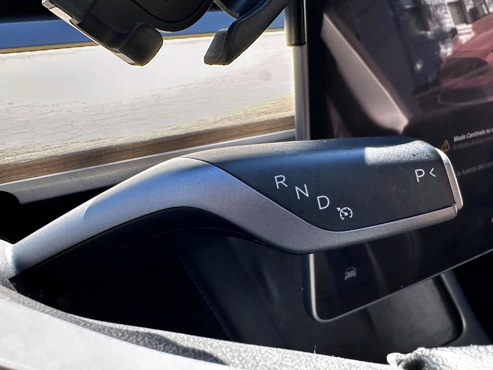 Used 2023 Tesla Model Y Long Range AWD/4WD image 22