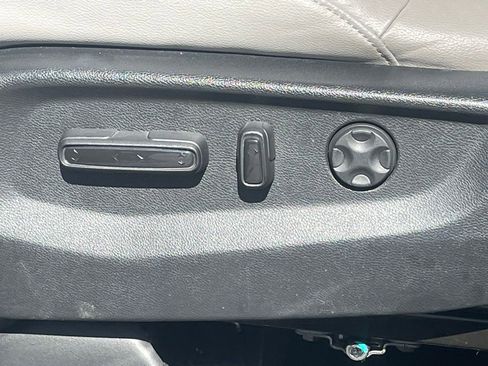 Used 2019 Honda CR-V Touring image 26