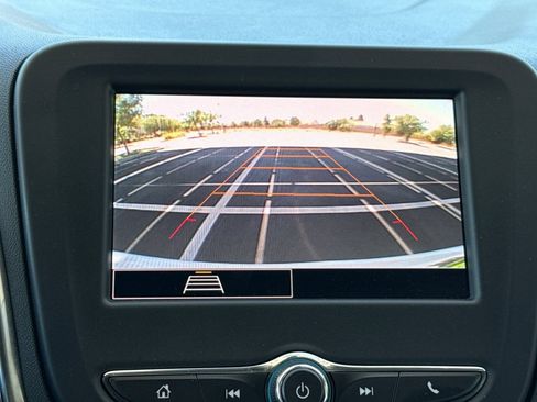 Used 2024 Chevrolet Equinox LT FWD image 29