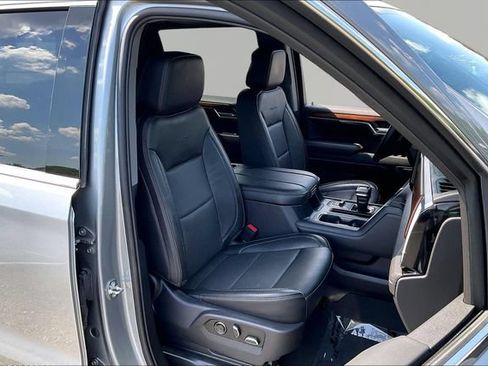 Used 2024 GMC Sierra 1500 Denali w/ Denali Reserve Package AWD/4WD image 20