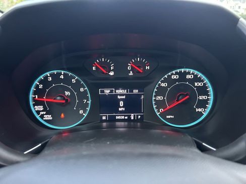 Used 2022 Chevrolet Equinox LS AWD/4WD image 14